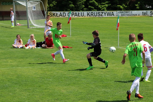 虚构人物过 虚构人物过